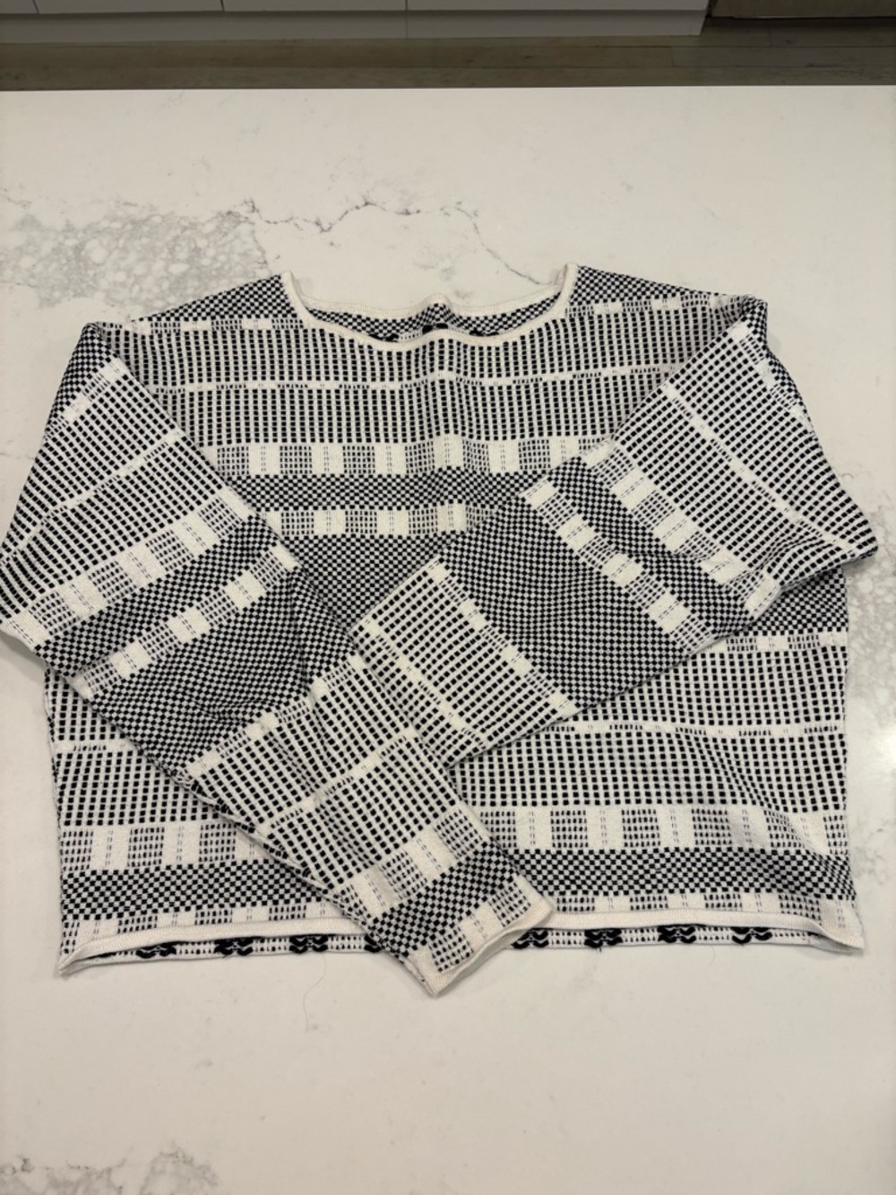 Parker cropped Black and White Knit Patterned Sweater